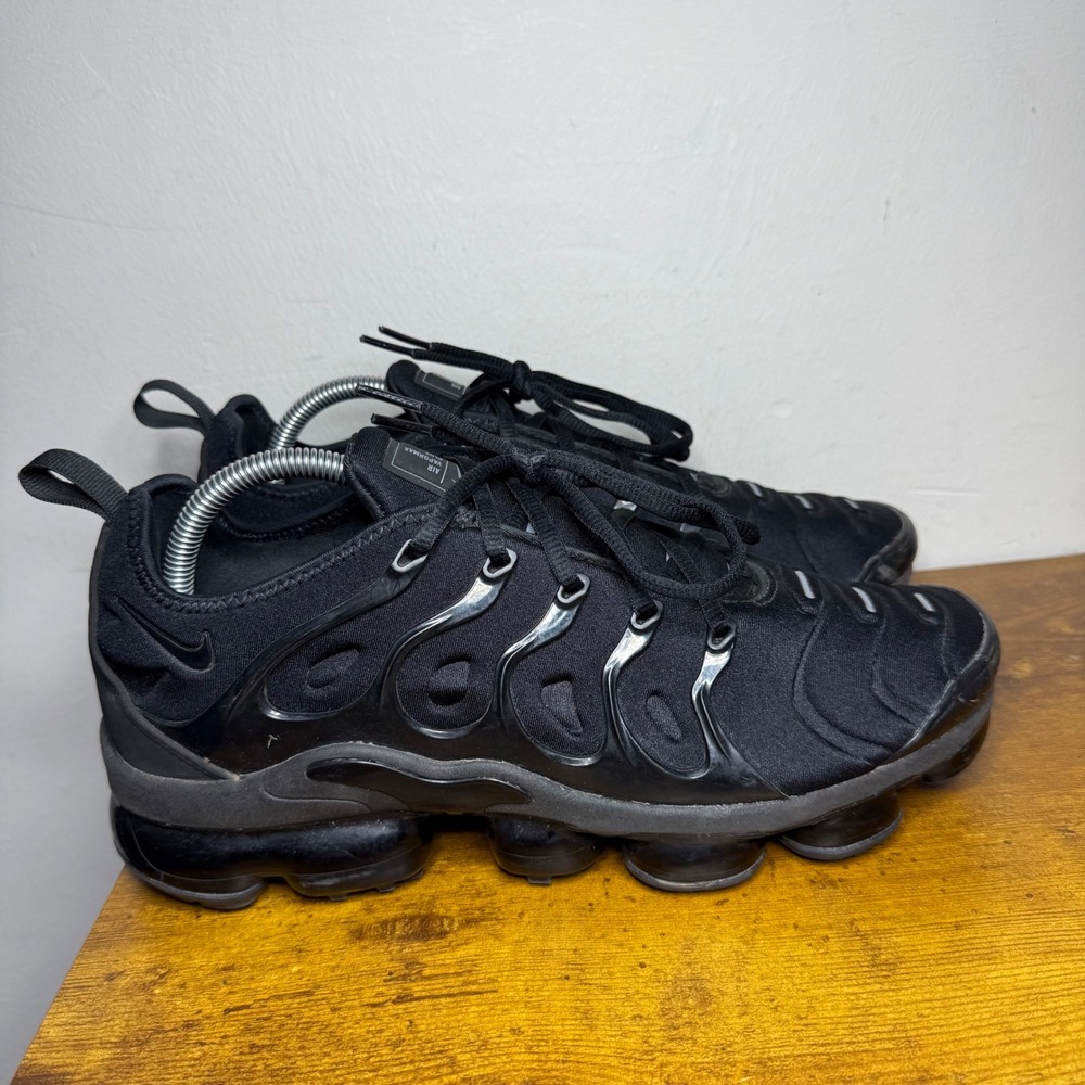 Nike Air VaporMax Plus Running Shoes Mens Size 9.5 Black 924453-004